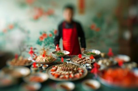 下飯自貢冷吃兔麻辣鮮香，肉質酥麻，色澤紅亮，滿口生香！