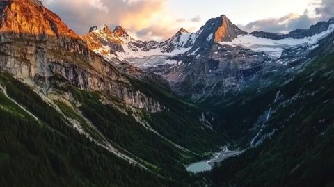 探索加拿大落基山脈的壯麗奇跡：哥倫比亞冰原之旅