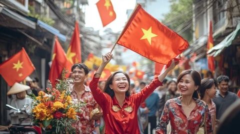 國慶假期全國多地通過展示打鐵花、火壺表演、英歌舞等非遺項目吸引游客