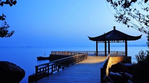 2021年終避暑之旅：來到了萬峰林景區