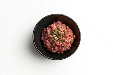 調整絞肉機音量至低檔，自制家鄉風味扁肉，兼顧美味與寧靜