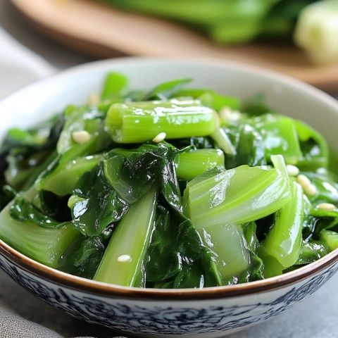 吃在無(wú)錫茄子水分較多，沒(méi)啥個(gè)性，葷性都能搭，但若是素炒會(huì)感覺(jué)味道很淡