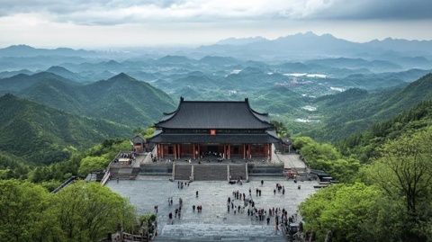路哥路嫂帶著全家總動員，直奔普陀山祈福去啦！這熟悉的場景，簡直是年度保留節目！