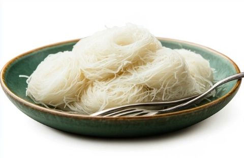 廣西特色小吃：南寧粉蟲，形美味佳，深受喜愛