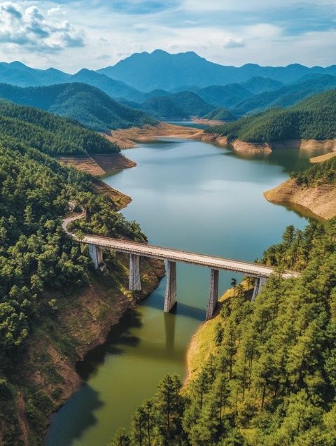 廣東河源和平陽明鎮碧坑星星部落，是一處隱匿于山水之間的世外桃源