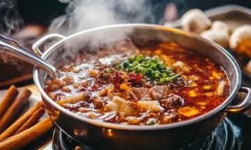 日本人熱衷于中國(guó)美食：七寶麻辣湯與楊國(guó)福麻辣燙引發(fā)巨大反響