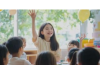 夏日炎炎，復旦食堂變身景點：如何平衡師生與游客權益？