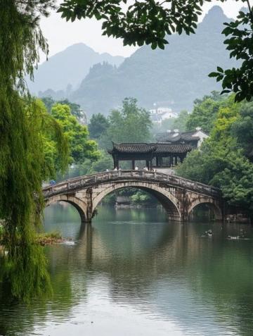 
荔灣湖公園一日游套票：嶺南園林美景+西關美食盛宴