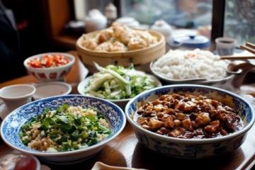 春節返程路過內蒙通遼，吃了一次相當地道的蒙餐，意外驚喜，貝勒塔拉