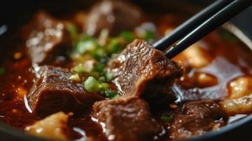 合肥美食攻略：探尋小雨推薦的淮南老蔡牛肉湯，地道風(fēng)味盡享美味