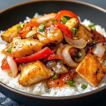 蔥香鱸魚的簡單做法；讓家人垂涎欲滴的家庭菜肴