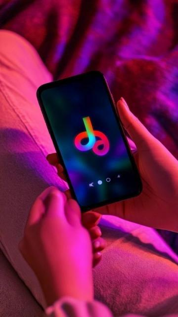 抖音視頻怎么拍才能火：內容至善+情感連接