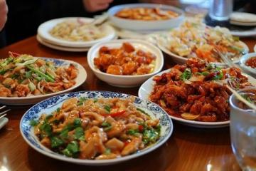 山東，作為中國(guó)歷史悠久的文化大省，擁有豐富多彩的美食文化