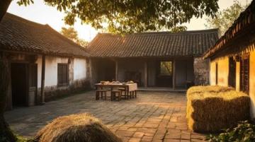 晨曦中的福建土樓：千年客家文化的魅力展現