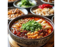 廣西的美食文化豐富多樣，以酸辣鮮香、山野風(fēng)味和獨(dú)特民族特色著稱