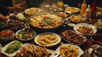 山東美食以其豐富多樣和獨特風(fēng)味著稱，以下是幾道代表性的山東美食