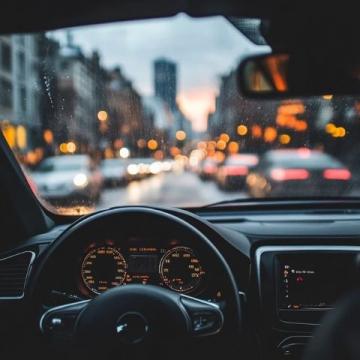 不容忽視的汽車冷知識：提升行車安全的關鍵點！