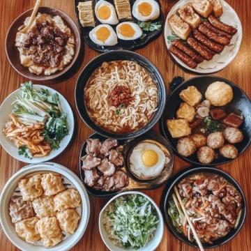 內蒙古美食探秘:手切羊肉、烤全羊與醇香奶茶的草原盛宴