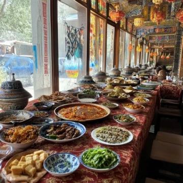 鄂爾多斯之旅：草原、沙漠和美味體驗