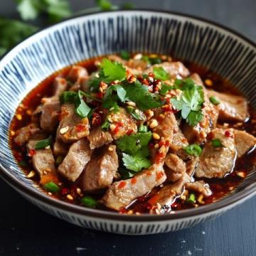 天熱沒食欲?3步做水煮肉片,香辣開胃超解饞!鄰居都饞哭了