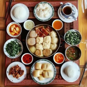 江西特色美食豐富多樣，以下是一些經(jīng)典的美食介紹