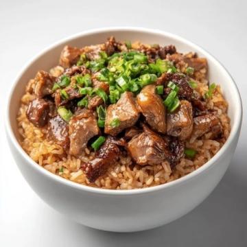 京醬肉絲，拌飯的靈魂美食，醬香四溢，一口難忘