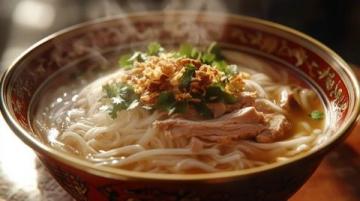 越南河內最出名的河粉店(品嘗越南最著名的美食河粉)