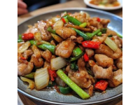 鄉(xiāng)村風味小炒肉，輕松學會家常美味