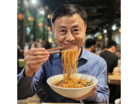 四川39歲大廚巴黎奧運(yùn)賣炒粉，用美味推廣中國(guó)美食文化
