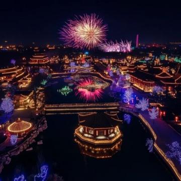 五一節福州長樂區舉辦好多活動，草地露營、海邊音樂會、光影藝術秀……總有一款是你的