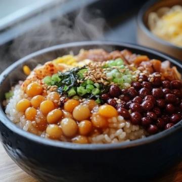深度體驗?zāi)档そr民俗風(fēng)情街:紫菜卷、冷面與石鍋拌飯的美味之旅