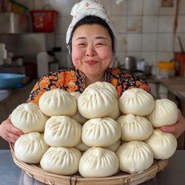 中國傳統美食小籠包做法揭秘！皮薄餡大，一口一個滿足誘人家鄉味