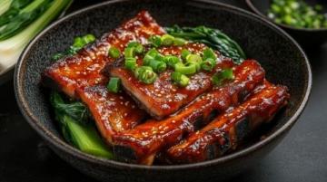 特色泥爐烤制鰻魚，東曉南地道美味不容錯過