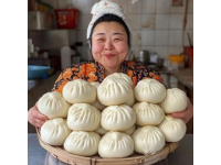 中國傳統美食小籠包做法揭秘！皮薄餡大，一口一個滿足誘人家鄉味