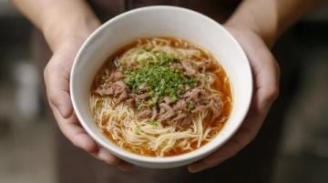 泰州牛牛生煎秘制食譜：肉餡豐盈，湯汁濃郁制作教程