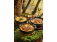 不容錯(cuò)過(guò)的芒市美食探索：孔雀宴、綠葉宴與地道小吃大揭秘！