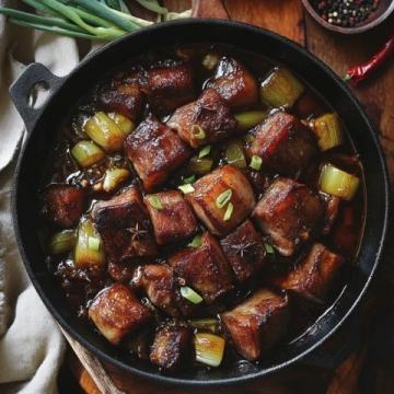 醬香豬蹄零失敗食譜：簡(jiǎn)單易學(xué)，新手快速學(xué)會(huì)做香糯美味佳肴