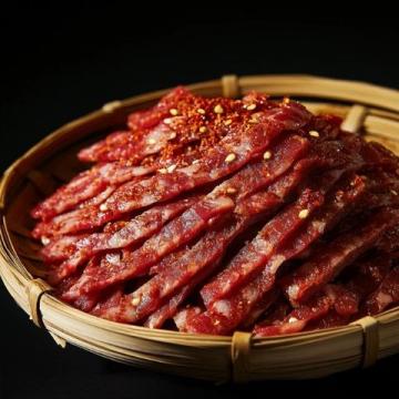 福建三明傳統(tǒng)美食：豬后腿肉制作的八大干肉脯干教程
