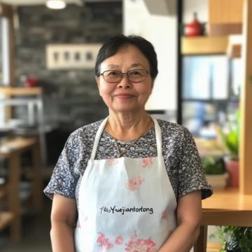 我在開(kāi)遠(yuǎn)的電廠農(nóng)貿(mào)市場(chǎng)買(mǎi)菜的經(jīng)歷