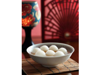 元宵節后天津洪湖里的美食特輯：什錦元宵、鈣奶味十足