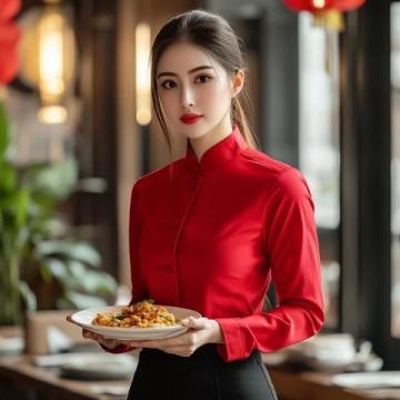 曹云金開封演出后嘗鮮當地美食，滿載滿足感與感激之情