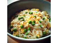黃金蛋炒飯秘籍：先炒飯還是先炒蛋？揭秘完美口感的關(guān)鍵步驟！