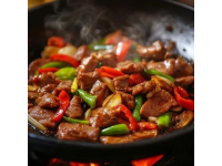 晚餐吃啥好？推薦一道牛肉炒青椒，鮮嫩多汁停不下嘴！