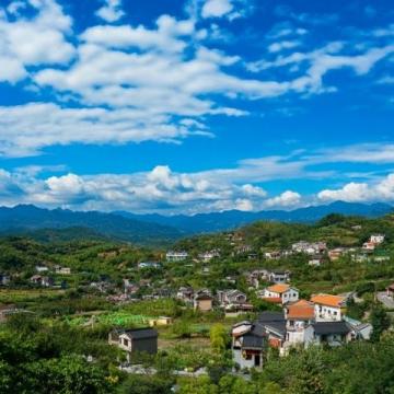 探秘西吉火石寨：神秘丹霞地貌與西北風光之旅