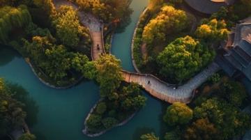 烏鎮(zhèn)宛如現(xiàn)實版楚門世界：古老與現(xiàn)代交織的迷人魅力