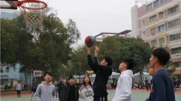 河北聯(lián)邦外國(guó)語(yǔ)學(xué)校初中部舉辦學(xué)科知識(shí)趣味競(jìng)賽，激發(fā)學(xué)生學(xué)習(xí)熱情