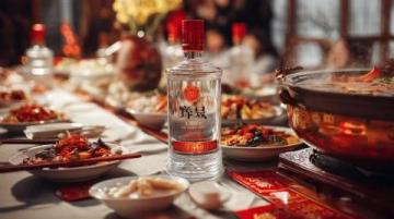 北京秋日美食指南：中塔旋轉餐廳螃蟹美食節不容錯過