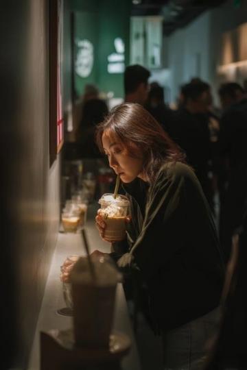 當代年輕人：活著全靠外賣續命，超1億人不按時吃飯成常態？