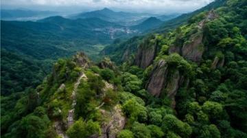 雨中山行：探訪望江樓盡覽朦朧江景