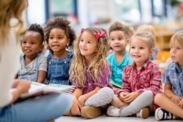如何做一位小學生的稱職父母，老師負責教知識，父母負責協(xié)助教小朋友的三觀